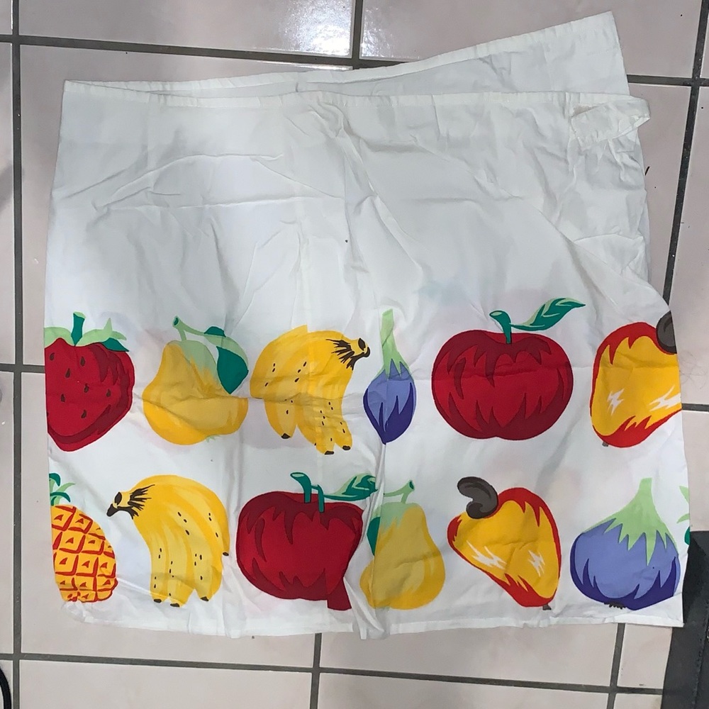 Wrap Skirt with print fruit